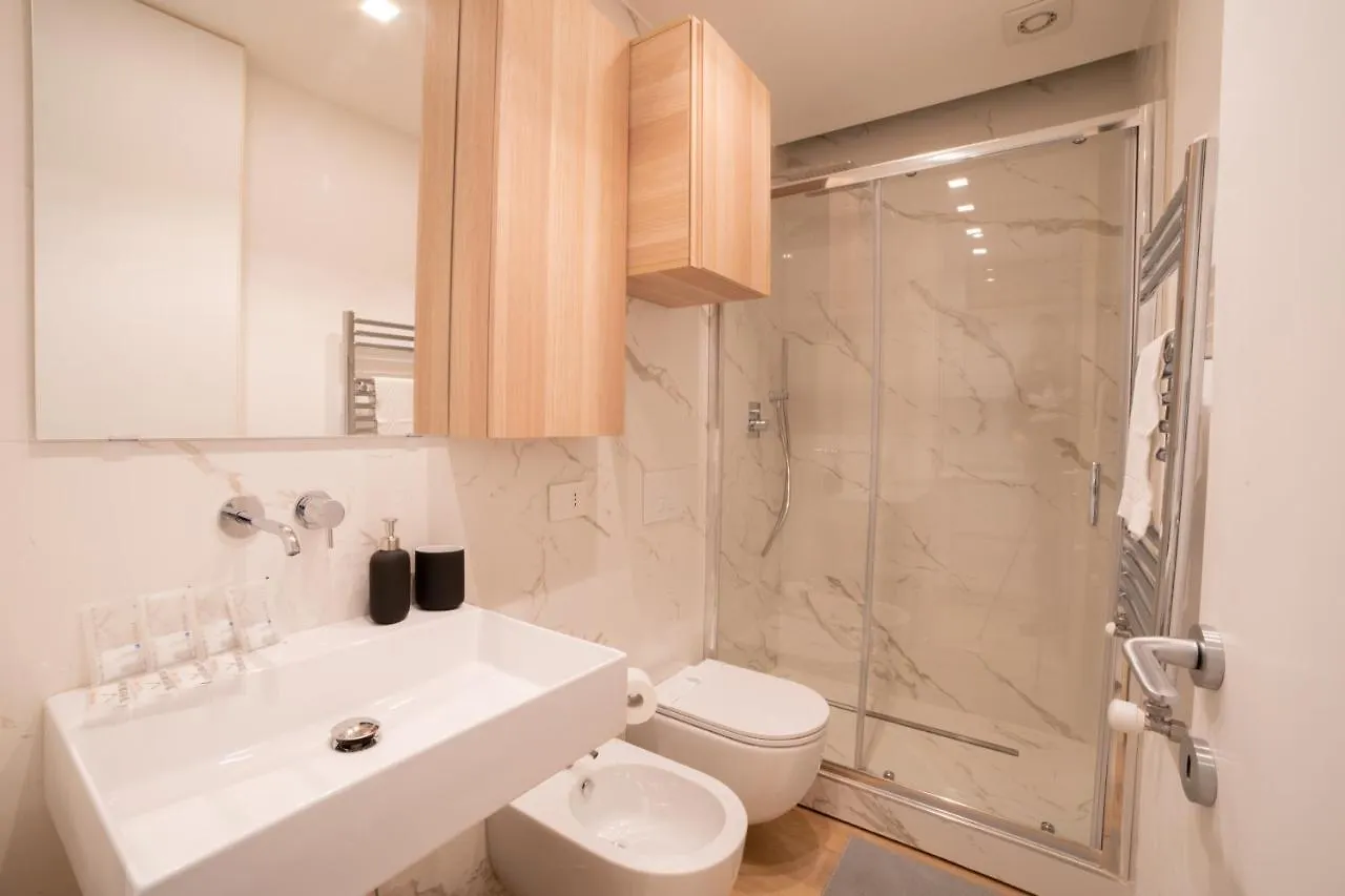 Navigli-Centro-Universita, Amazing New Apartment Milan
