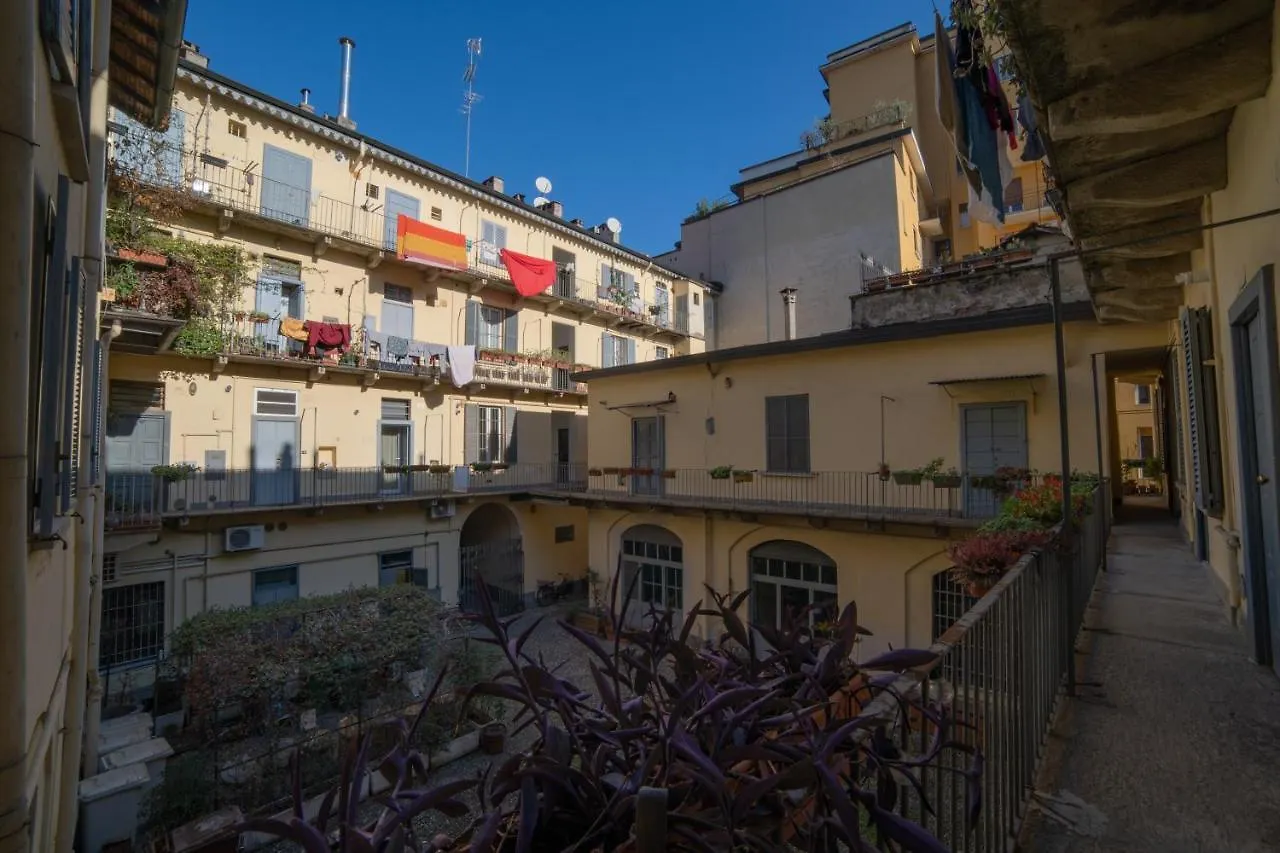 Navigli-Centro-Universita, Amazing New Apartment Milaan