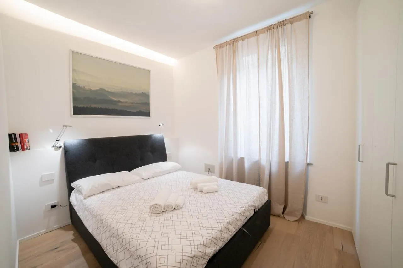 Navigli-Centro-Universita, Amazing New Apartment Μιλάνο